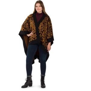 Patricia Nash Leopard Jacquard Knit Shawl. Size: XS.